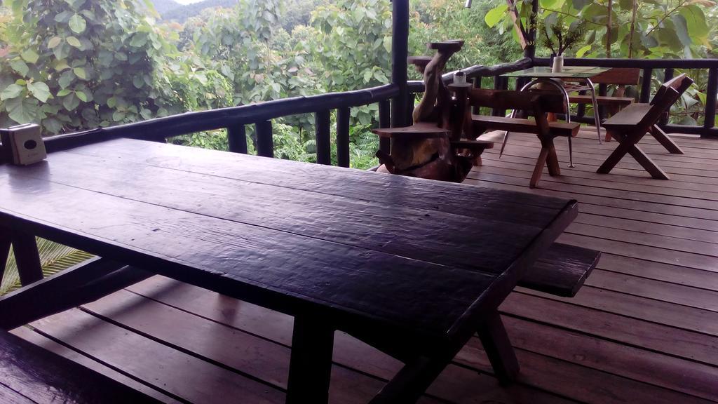 The Local Story Resort Ban Mon Talaeng Exterior foto